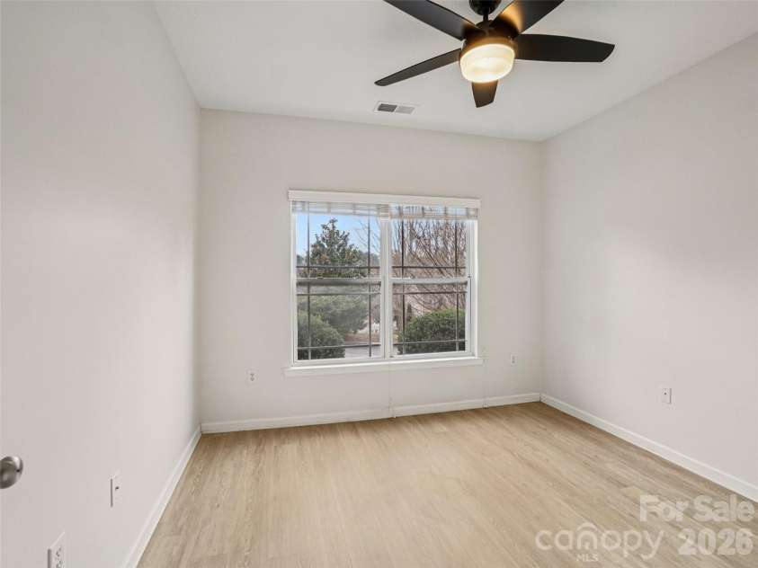 9 Northbrook Place, Asheville, NC 28804.  MLS# CAR4341315, YatesRealty ID 3013. 