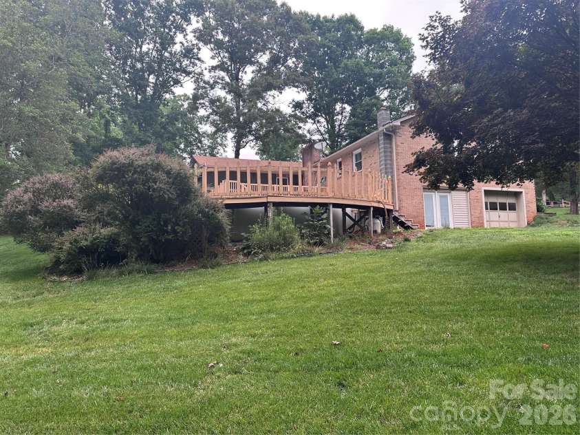 523 Boxwood Street, Hudson, NC 38638.  MLS# CAR4387820, YatesRealty ID 30130. 