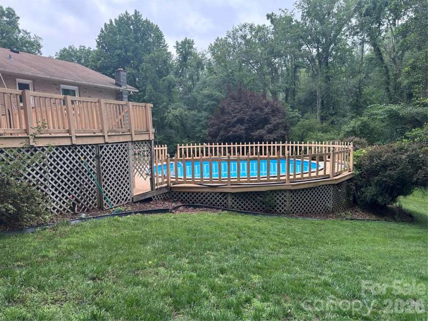 523 Boxwood Street, Hudson, NC 38638.  MLS# CAR4387820, YatesRealty ID 30130. 