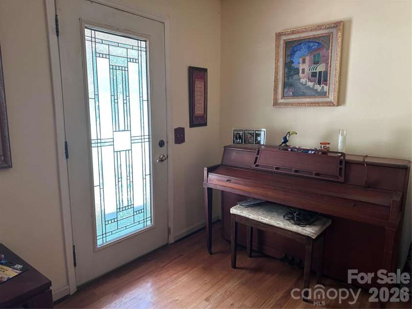 523 Boxwood Street, Hudson, NC 38638.  MLS# CAR4387820, YatesRealty ID 30130. 