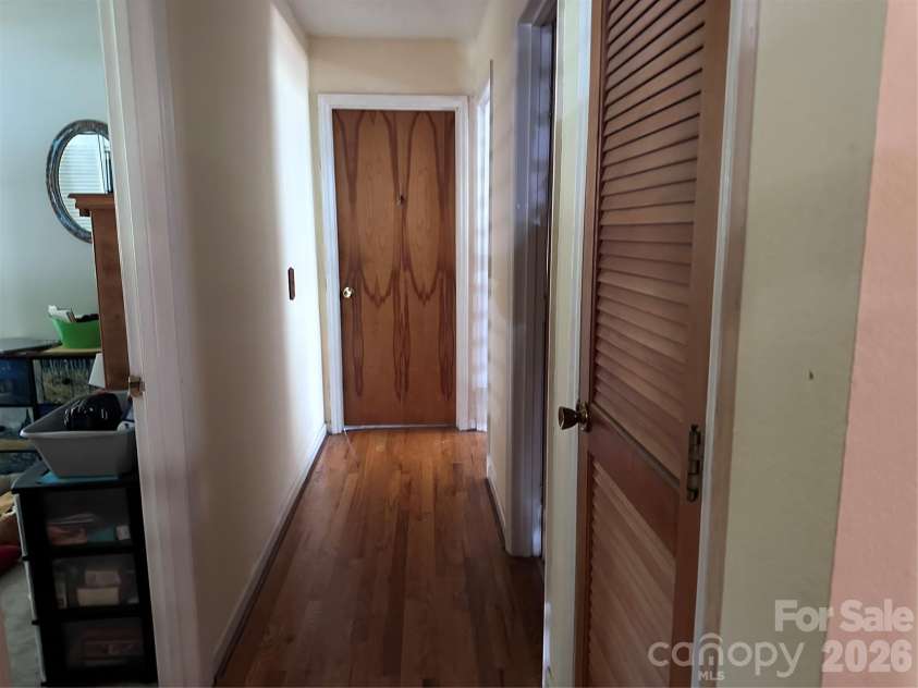 523 Boxwood Street, Hudson, NC 38638.  MLS# CAR4387820, YatesRealty ID 30130. 