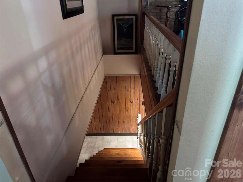 523 Boxwood Street, Hudson, NC 38638.  MLS# CAR4387820, YatesRealty ID 30130. 