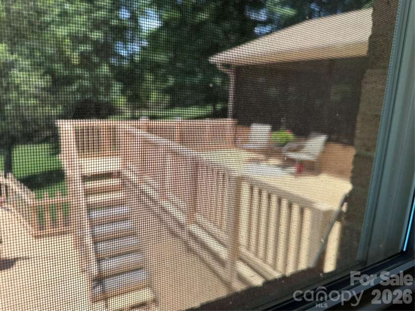 523 Boxwood Street, Hudson, NC 38638.  MLS# CAR4387820, YatesRealty ID 30130. 