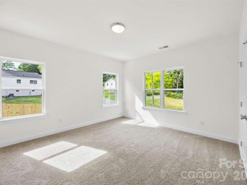 1417 Austin Street, Gastonia, NC 28052.  MLS# CAR4387145, YatesRealty ID 30131. 