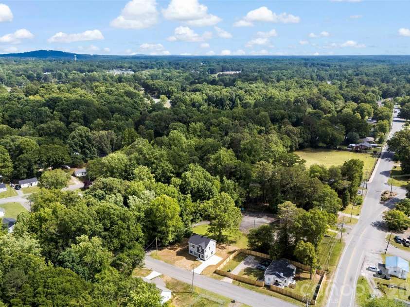 1417 Austin Street, Gastonia, NC 28052.  MLS# CAR4387145, YatesRealty ID 30131. 