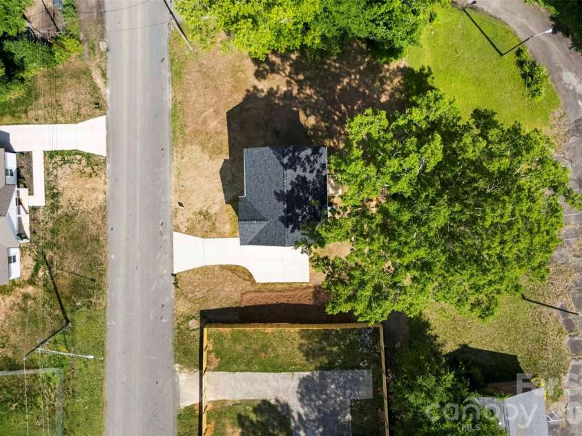 1417 Austin Street, Gastonia, NC 28052.  MLS# CAR4387145, YatesRealty ID 30131. 