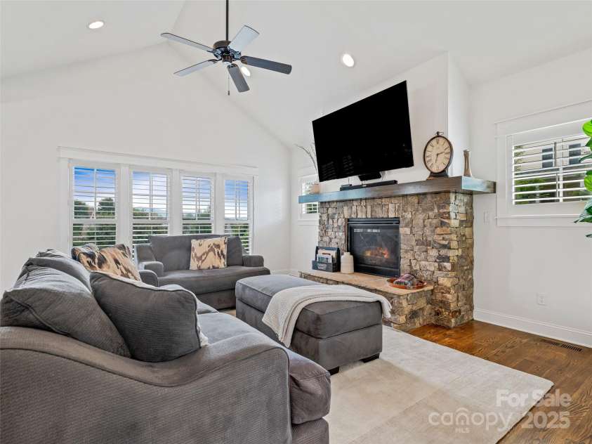 119 Birchbark Drive, Mills River, NC 28759.  MLS# CAR4279524, YatesRealty ID 30132. 