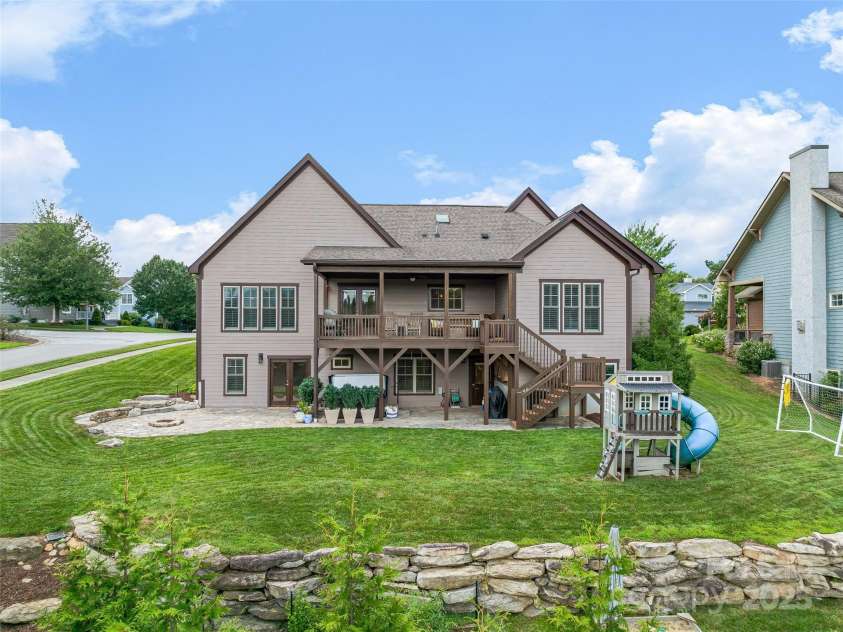 119 Birchbark Drive, Mills River, NC 28759.  MLS# CAR4279524, YatesRealty ID 30132. 