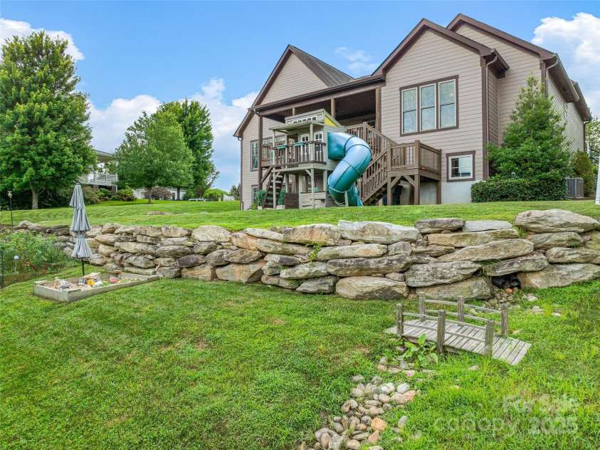 119 Birchbark Drive, Mills River, NC 28759.  MLS# CAR4279524, YatesRealty ID 30132. 