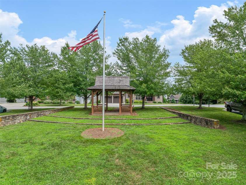 119 Birchbark Drive, Mills River, NC 28759.  MLS# CAR4279524, YatesRealty ID 30132. 