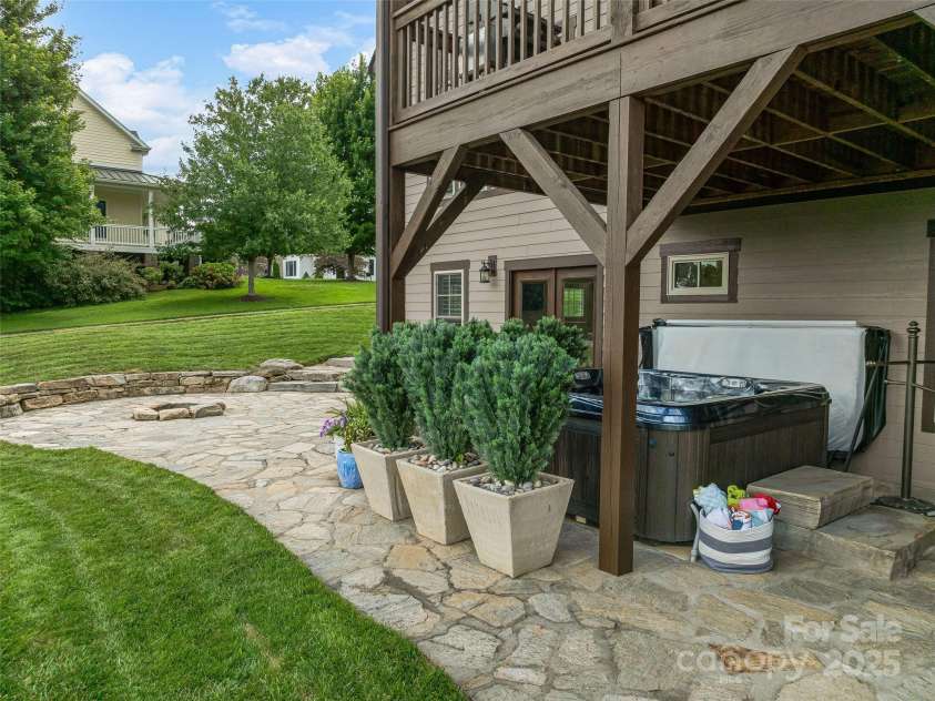 119 Birchbark Drive, Mills River, NC 28759.  MLS# CAR4279524, YatesRealty ID 30132. 