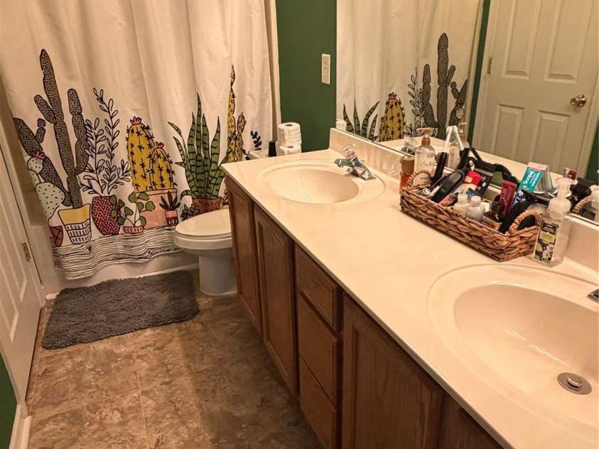 2850 Mayer House Court, Charlotte, NC 28214.  MLS# CAR4392929, YatesRealty ID 30132. 