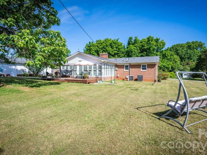 112 Persimmon Circle, Statesville, NC 28625.  MLS# CAR4381018, YatesRealty ID 30133. 