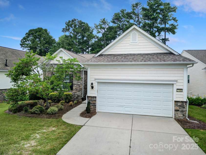 27014 Sanderling Court, Fort Mill, SC 29707.  MLS# CAR4280398, YatesRealty ID 30133. 