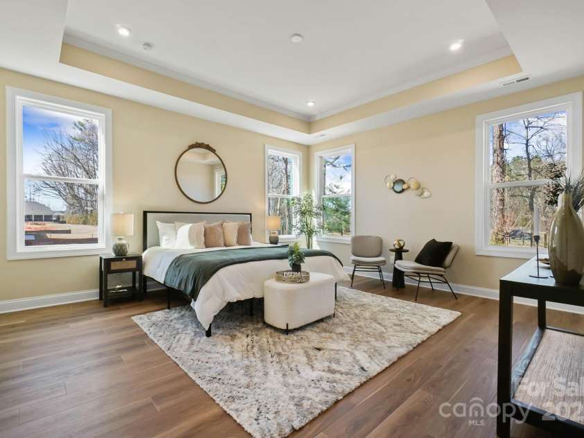 13101 Cozy Court, Charlotte, NC 28215.  MLS# CAR4232874, YatesRealty ID 30134. Primary Bedroom