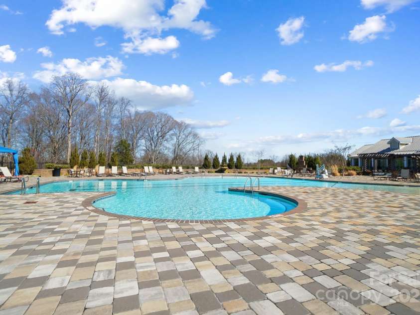 13101 Cozy Court, Charlotte, NC 28215.  MLS# CAR4232874, YatesRealty ID 30134. Resort style Amenities