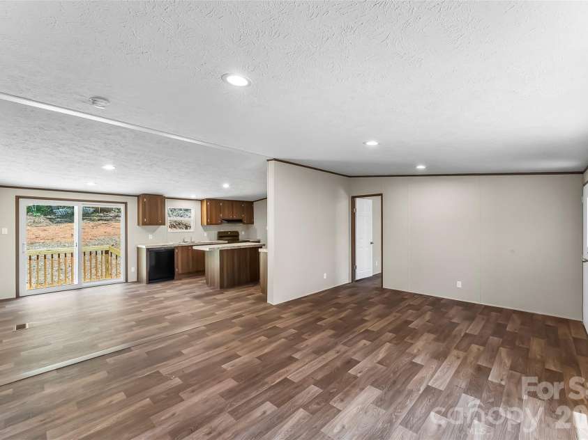 257 Brookwood Drive, Marion, NC 28752.  MLS# CAR4391967, YatesRealty ID 30134. 