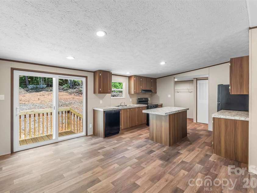 257 Brookwood Drive, Marion, NC 28752.  MLS# CAR4391967, YatesRealty ID 30134. 