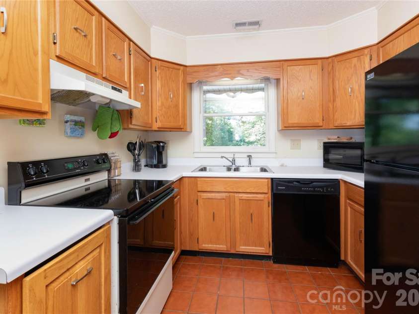 214 Deer Path, Union Mills, NC 28167.  MLS# CAR4390014, YatesRealty ID 30136. 