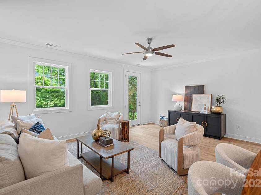 1310 Moretz Avenue, Charlotte, NC 28206.  MLS# CAR4278964, YatesRealty ID 30137. Similar unit - interior finishes may very