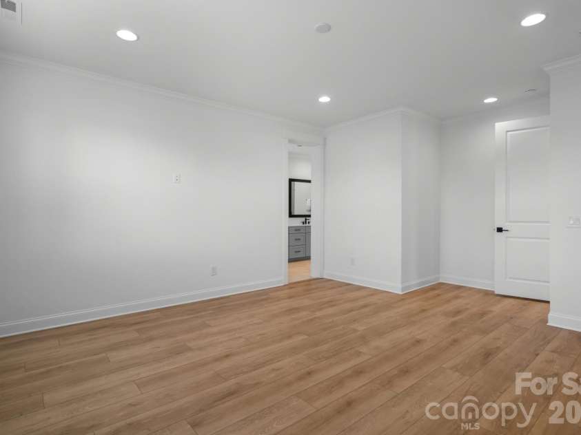 15005 Brownleigh Lane, Huntersville, NC 28078.  MLS# CAR4369626, YatesRealty ID 30137. 