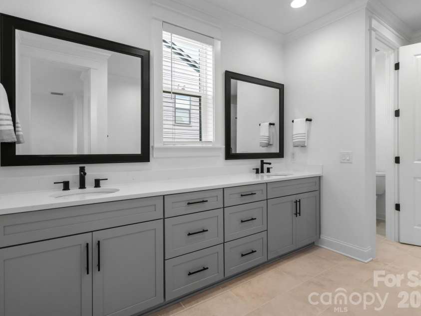 15005 Brownleigh Lane, Huntersville, NC 28078.  MLS# CAR4369626, YatesRealty ID 30137. 