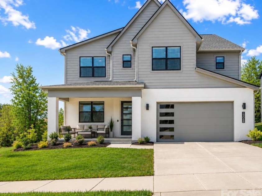 15005 Brownleigh Lane, Huntersville, NC 28078.  MLS# CAR4369626, YatesRealty ID 30137. 