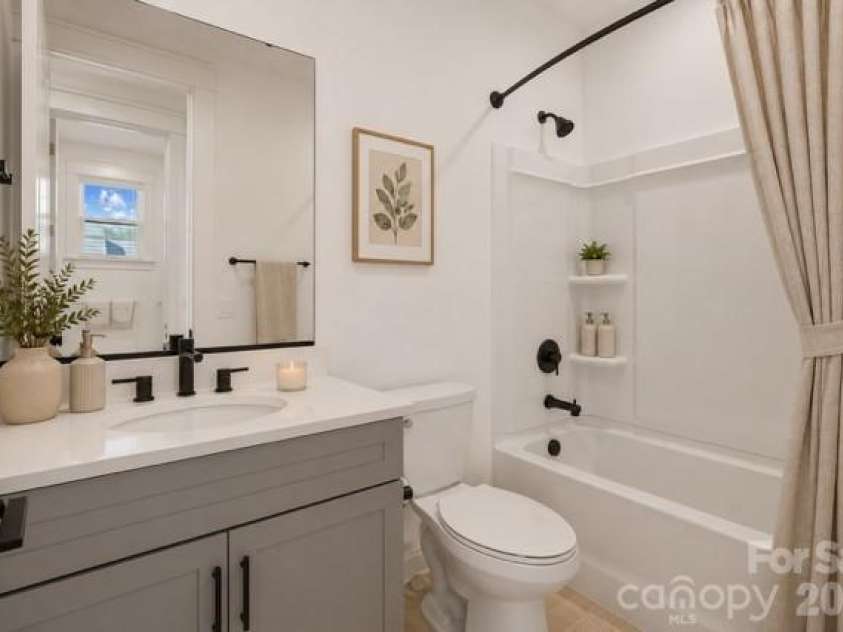 15005 Brownleigh Lane, Huntersville, NC 28078.  MLS# CAR4369626, YatesRealty ID 30137. 