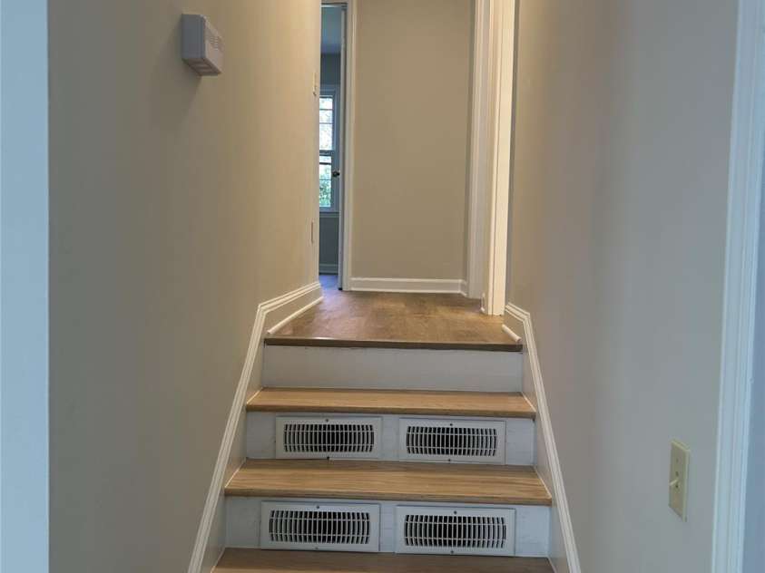 1601 Bonnie Lane, Charlotte, NC 28213.  MLS# CAR4284192, YatesRealty ID 30138. 