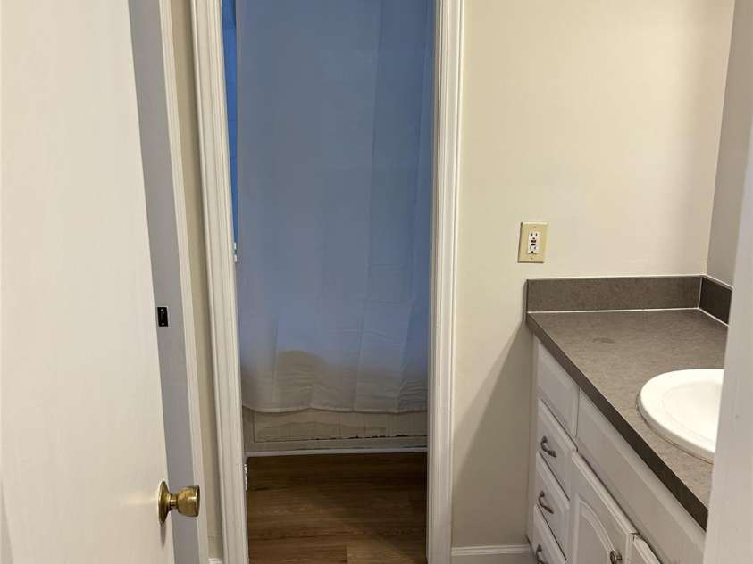 1601 Bonnie Lane, Charlotte, NC 28213.  MLS# CAR4284192, YatesRealty ID 30138. 