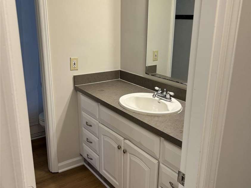 1601 Bonnie Lane, Charlotte, NC 28213.  MLS# CAR4284192, YatesRealty ID 30138. 