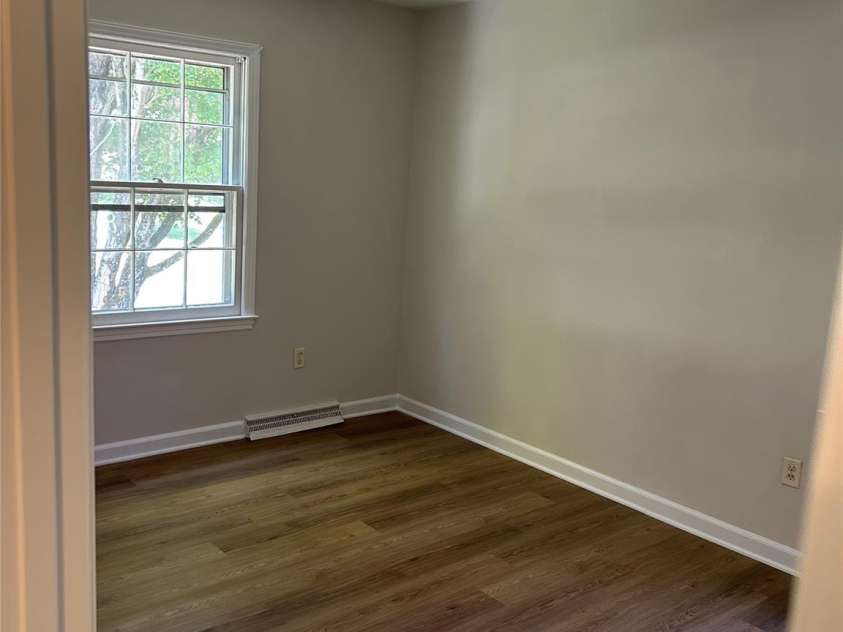 1601 Bonnie Lane, Charlotte, NC 28213.  MLS# CAR4284192, YatesRealty ID 30138. 