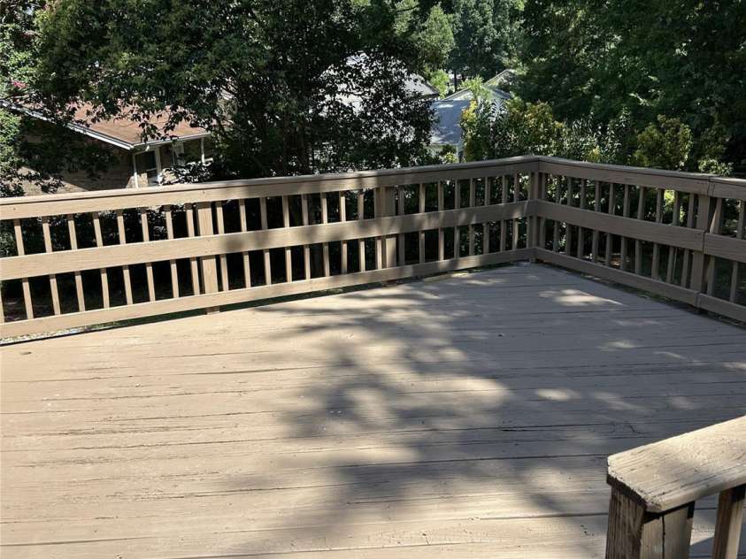 1601 Bonnie Lane, Charlotte, NC 28213.  MLS# CAR4284192, YatesRealty ID 30138. 