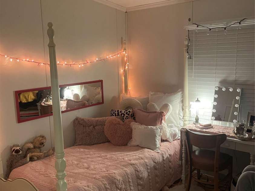 71 Evanwood Place, Hendersonville, NC 28792.  MLS# CAR4286110, YatesRealty ID 30139. 