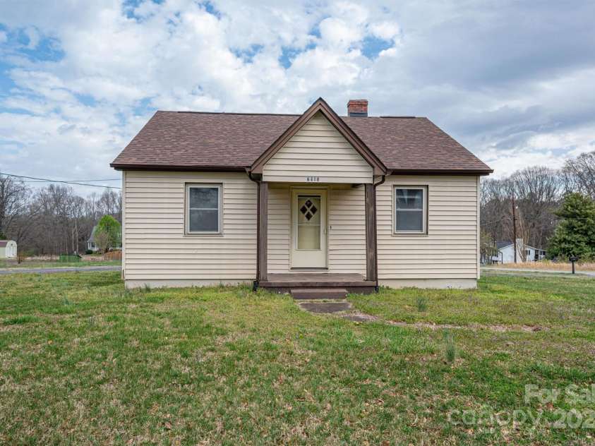 2915 Spencer Road, Conover, NC 28613.  MLS# CAR4237611, YatesRealty ID 3014. 