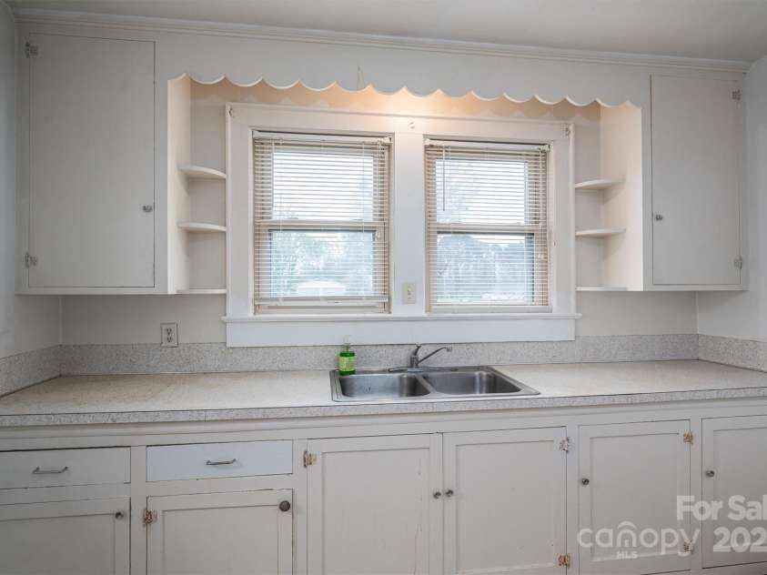 2915 Spencer Road, Conover, NC 28613.  MLS# CAR4237611, YatesRealty ID 3014. 