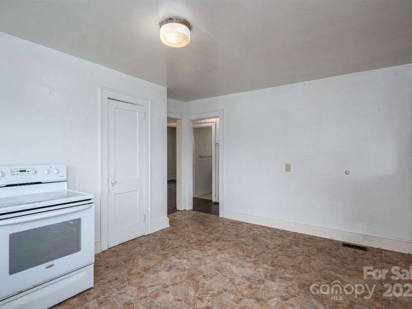 2915 Spencer Road, Conover, NC 28613.  MLS# CAR4237611, YatesRealty ID 3014. 