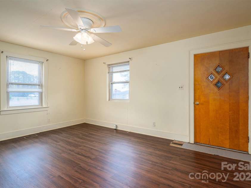 2915 Spencer Road, Conover, NC 28613.  MLS# CAR4237611, YatesRealty ID 3014. 