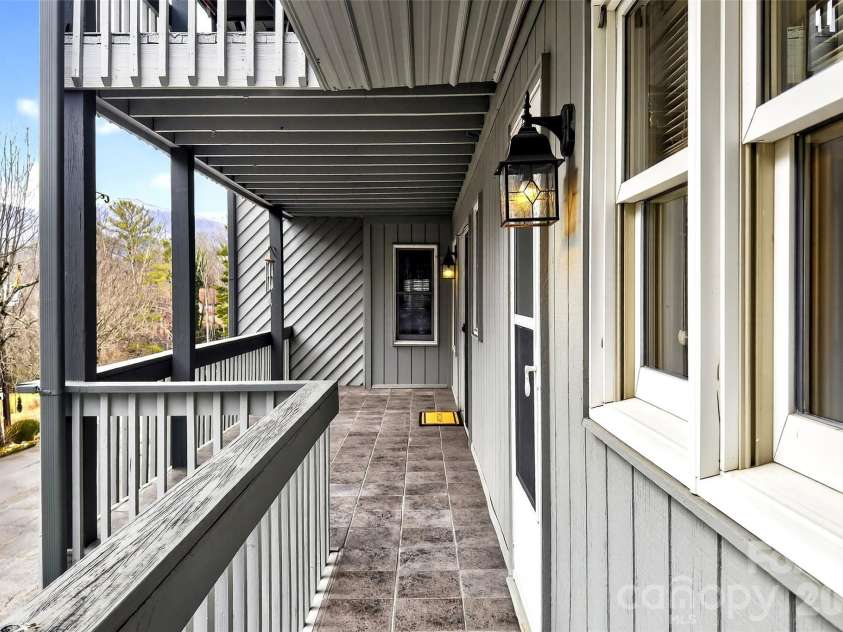 72 Country Club Woods Drive, Spruce Pine, NC 28777.  MLS# CAR4341517, YatesRealty ID 3014. 