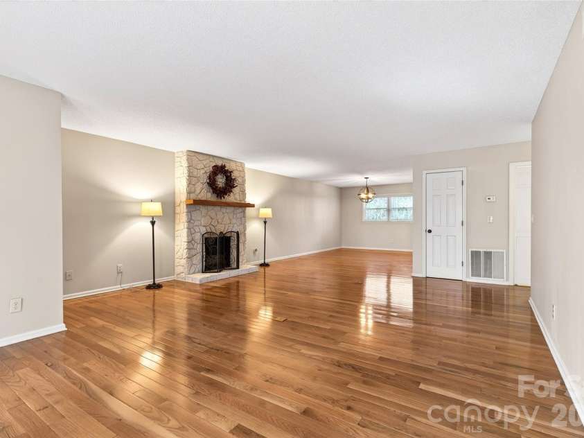 72 Country Club Woods Drive, Spruce Pine, NC 28777.  MLS# CAR4341517, YatesRealty ID 3014. 