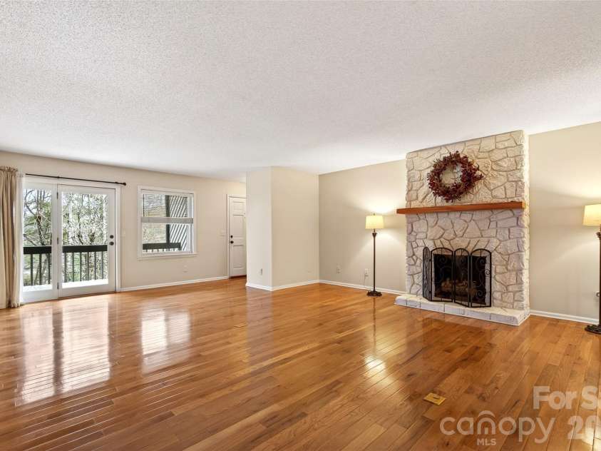 72 Country Club Woods Drive, Spruce Pine, NC 28777.  MLS# CAR4341517, YatesRealty ID 3014. 