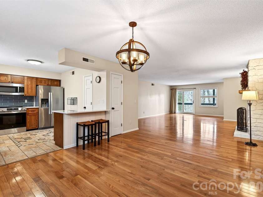 72 Country Club Woods Drive, Spruce Pine, NC 28777.  MLS# CAR4341517, YatesRealty ID 3014. 