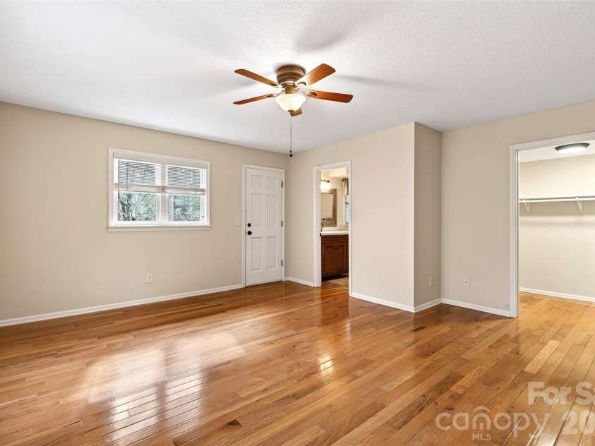 72 Country Club Woods Drive, Spruce Pine, NC 28777.  MLS# CAR4341517, YatesRealty ID 3014. 