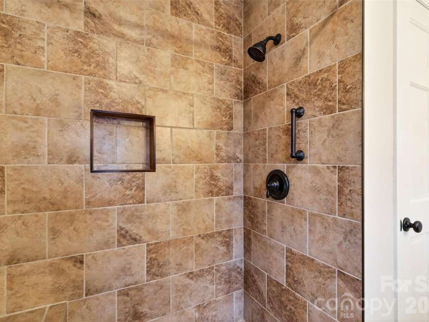 72 Country Club Woods Drive, Spruce Pine, NC 28777.  MLS# CAR4341517, YatesRealty ID 3014. 