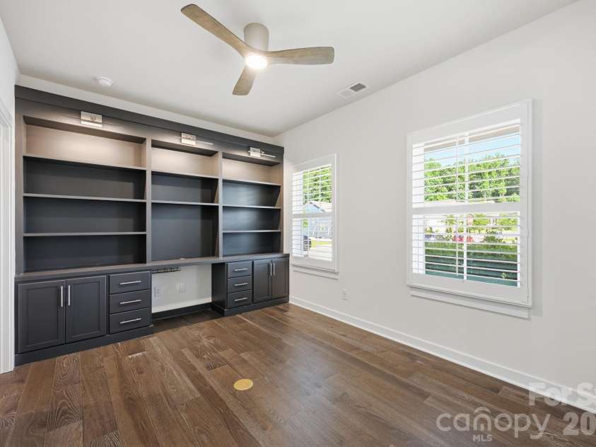 11006 Sound Road, Davidson, NC 28036.  MLS# CAR4389084, YatesRealty ID 30140. 