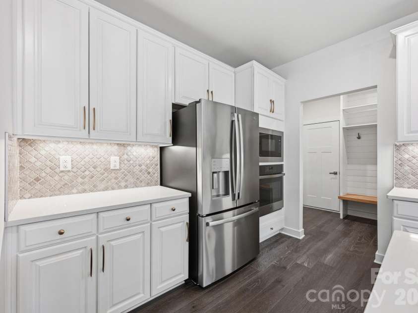 11006 Sound Road, Davidson, NC 28036.  MLS# CAR4389084, YatesRealty ID 30140. 