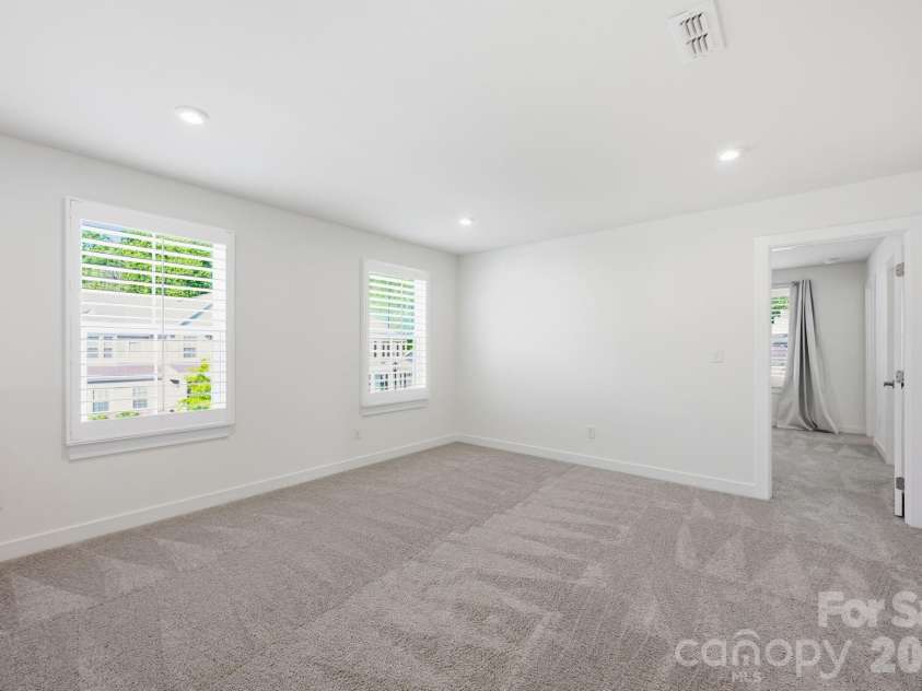 11006 Sound Road, Davidson, NC 28036.  MLS# CAR4389084, YatesRealty ID 30140. 