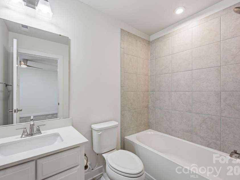 11006 Sound Road, Davidson, NC 28036.  MLS# CAR4389084, YatesRealty ID 30140. 