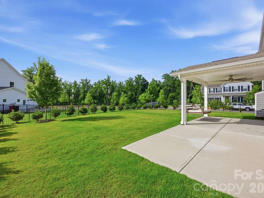 11006 Sound Road, Davidson, NC 28036.  MLS# CAR4389084, YatesRealty ID 30140. 