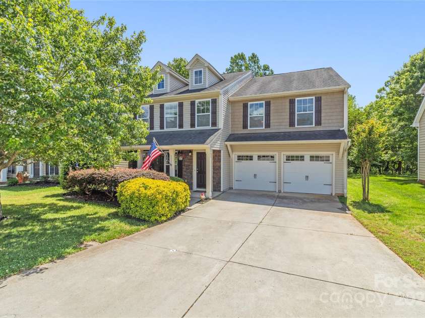 111 Tilton Drive, Mooresville, NC 28115.  MLS# CAR4254462, YatesRealty ID 30141. Beautiful curb appeal.